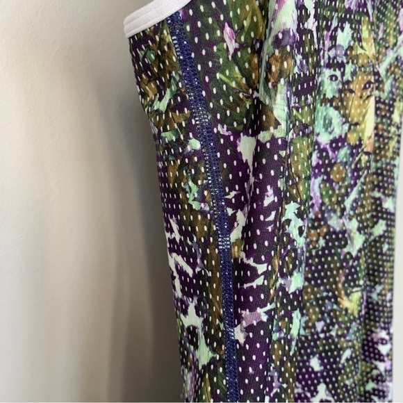 Lululemon Racer Back Tank Size S - Picture 4 of 4